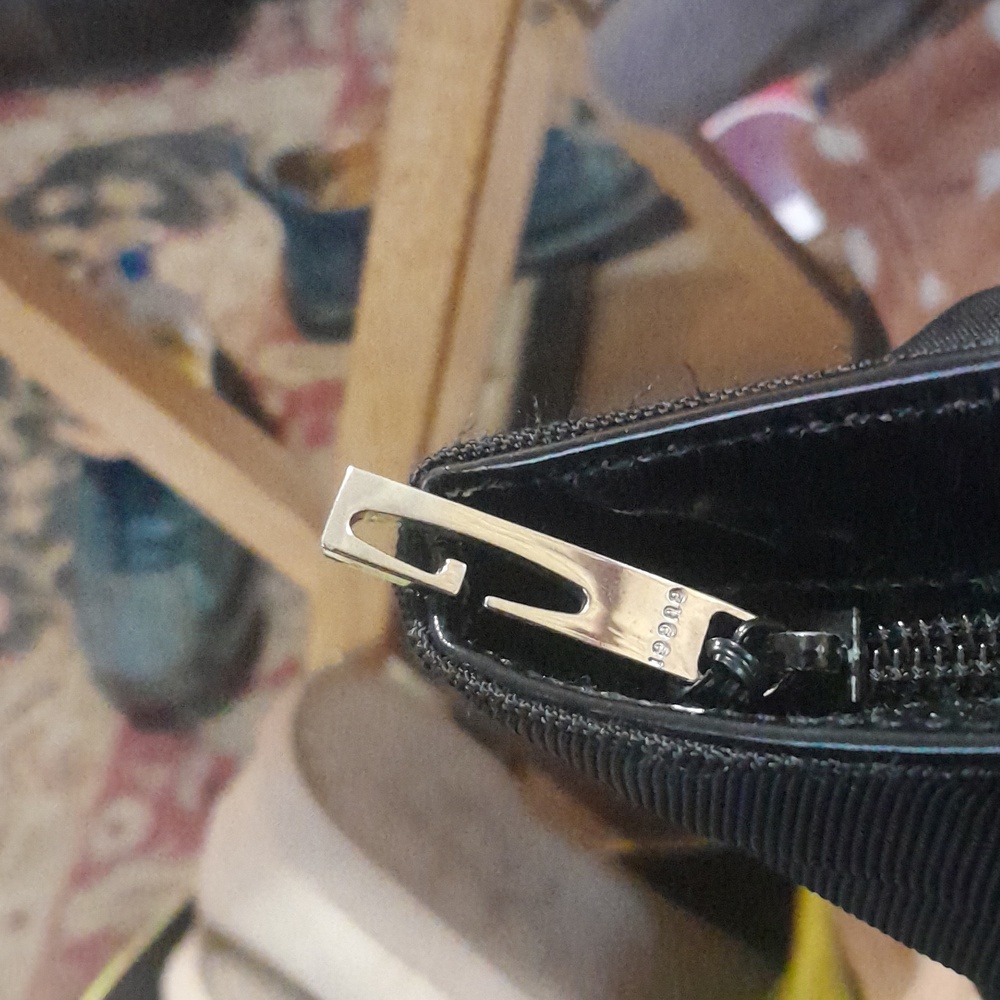 Gucci Authentic Black Satchel with Patent Handles/silver Logo Bar - Picture 6 of 12